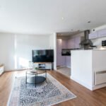 Stay at Nottingham Short Term Rentals. Modern apartment with WiFi, parking, and easy access to transport links and business parks. Book Now