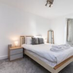 Stay at Nottingham Short Term Rentals. Modern apartment with WiFi, parking, and easy access to transport links and business parks. Book Now