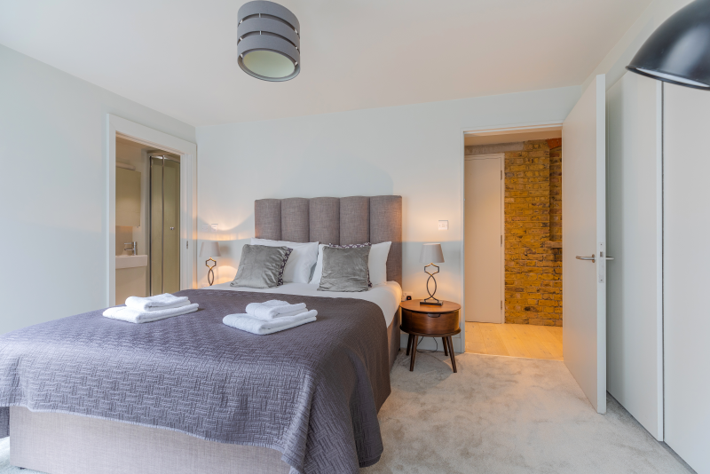 Accommodation Near Holborn – Central London Short Lets Book-Central-London-hotel-alternatives-with-our-serviced-accommodation-near-Holborn.-Our-short-let-apartments-are-fully-furnished-to-move-in!