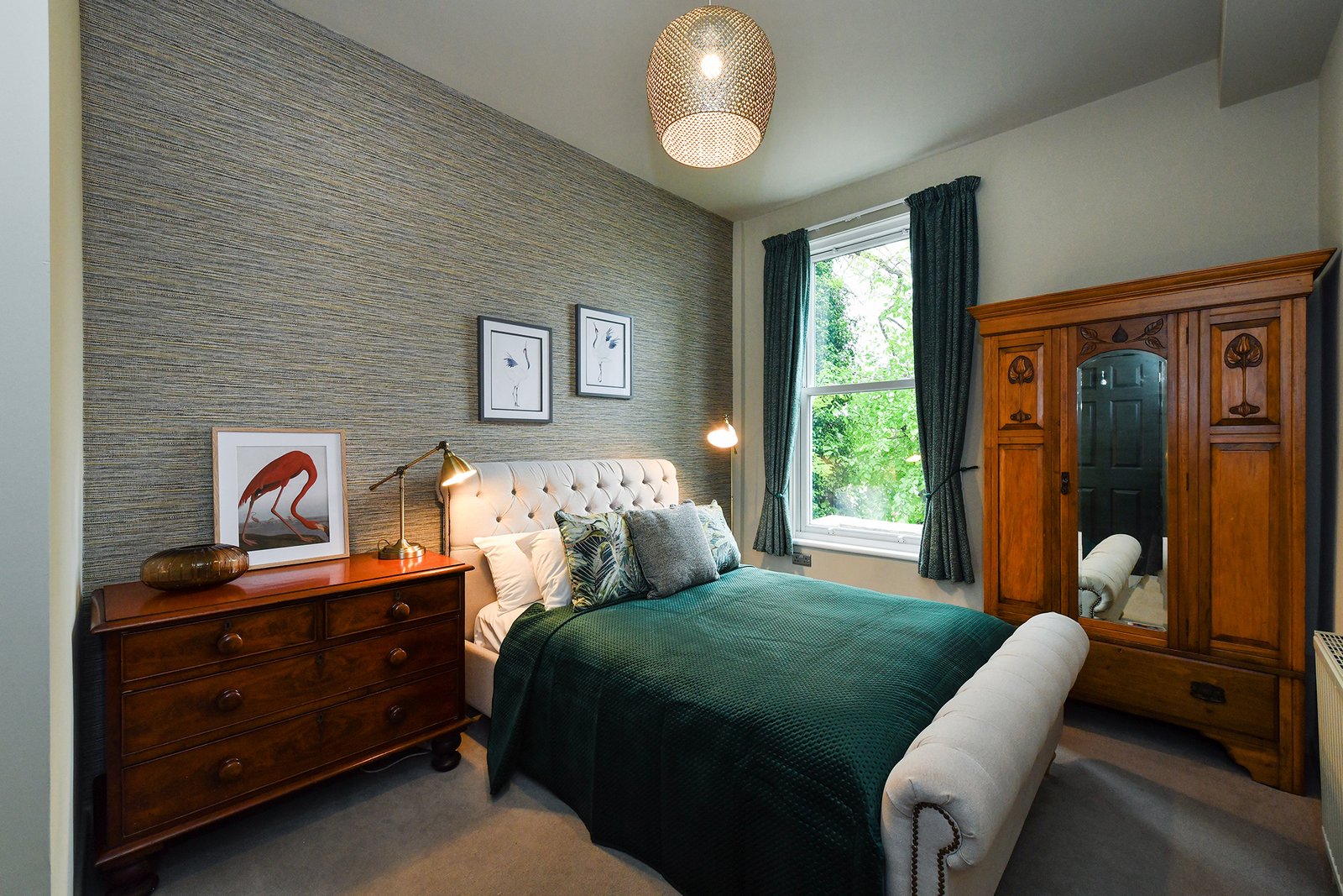 Nottingham Short Term Apartments near City Ground Stadium Book-Nottingham-Short-Term-Apartments-in-West-Bridgford-near-City-Ground-Stadium,-Nottingham-Rugby-Football-Club.