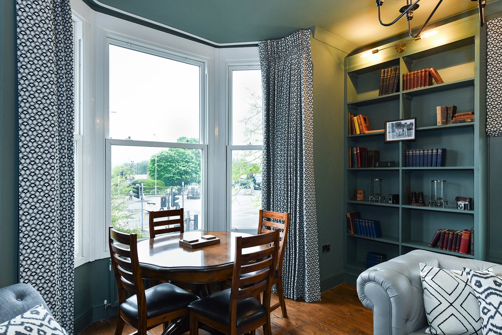 Nottingham Short Term Apartments near City Ground Stadium Book-Nottingham-Short-Term-Apartments-in-West-Bridgford-near-City-Ground-Stadium,-Nottingham-Rugby-Football-Club.