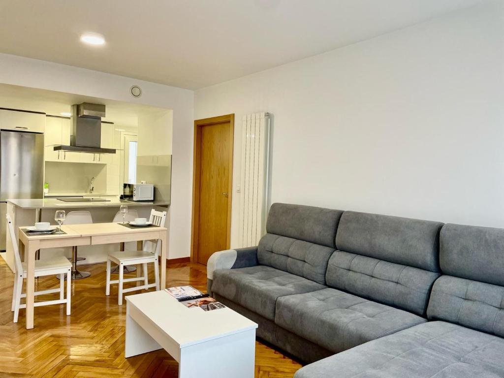 Book Serviced Apartments Vigo in central Galicia. Modern corporate accommodation with kitchens, WiFi, & easy access to Airport & transport.