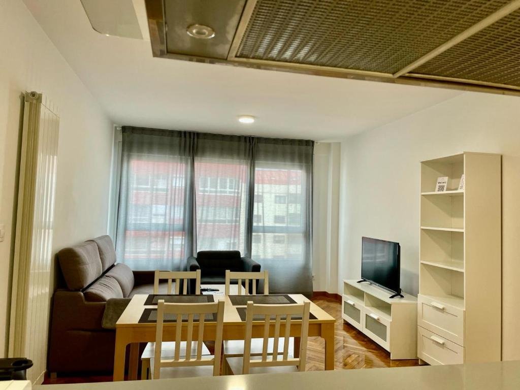 Serviced Apartments Vigo | Business Accommodation Galicia | Urban Stay Book-Serviced-Apartments-Vigo-in-central-Galicia.-Modern-corporate-accommodation-with-kitchens,-WiFi,-&-easy-access-to-Airport-&-transport.