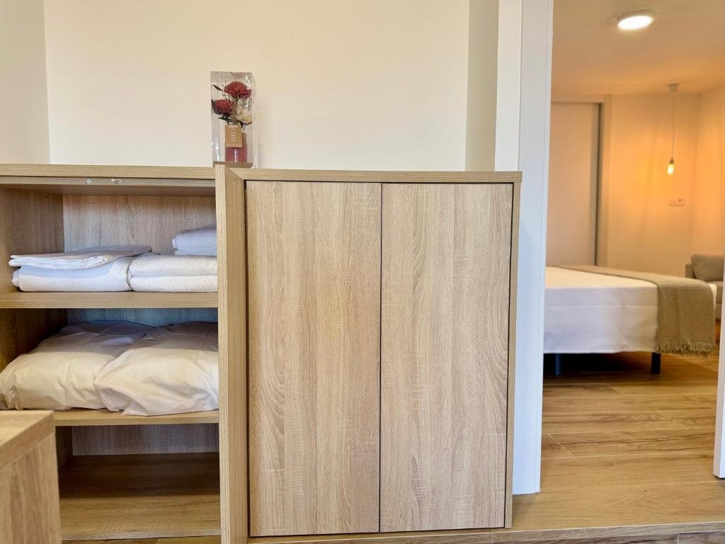 Holiday Apartments Galicia | Coastal Stay Near Vigo | Urban Stay Book-Holiday-Apartments-Galicia-near-Playa-de-Patos-and-Vigo.-Self-catering-accommodation-with-sea-views,-parking,-WiFi,-and-coastal-access.