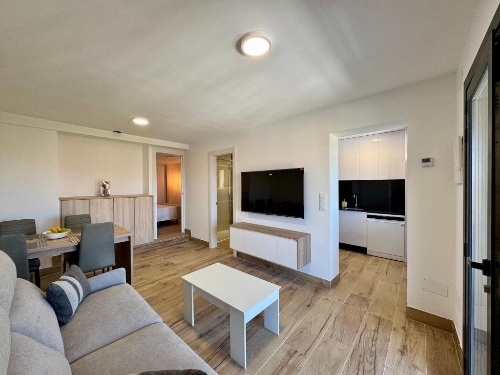 Holiday Apartments Galicia | Coastal Stay Near Vigo | Urban Stay Book-Holiday-Apartments-Galicia-near-Playa-de-Patos-and-Vigo.-Self-catering-accommodation-with-sea-views,-parking,-WiFi,-and-coastal-access.