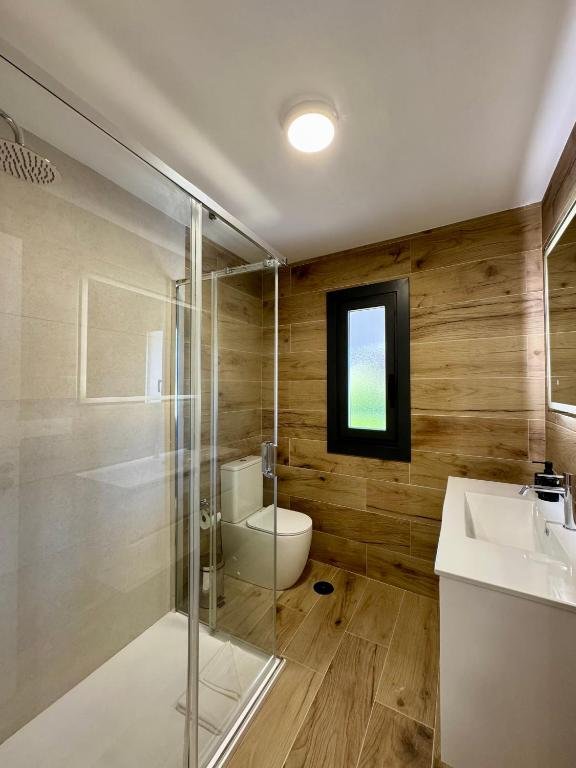 Holiday Apartments Galicia | Coastal Stay Near Vigo | Urban Stay Book-Holiday-Apartments-Galicia-near-Playa-de-Patos-and-Vigo.-Self-catering-accommodation-with-sea-views,-parking,-WiFi,-and-coastal-access.