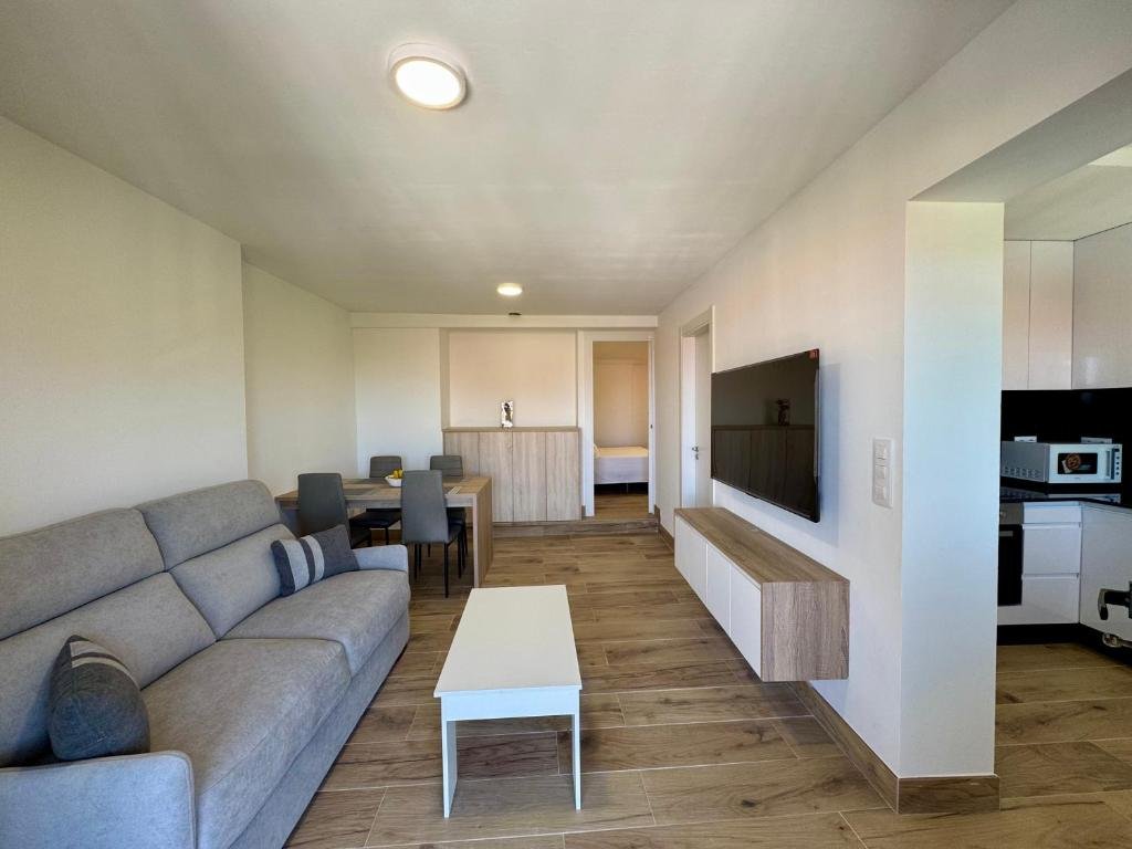 Holiday Apartments Galicia | Coastal Stay Near Vigo | Urban Stay Book-Holiday-Apartments-Galicia-near-Playa-de-Patos-and-Vigo.-Self-catering-accommodation-with-sea-views,-parking,-WiFi,-and-coastal-access.