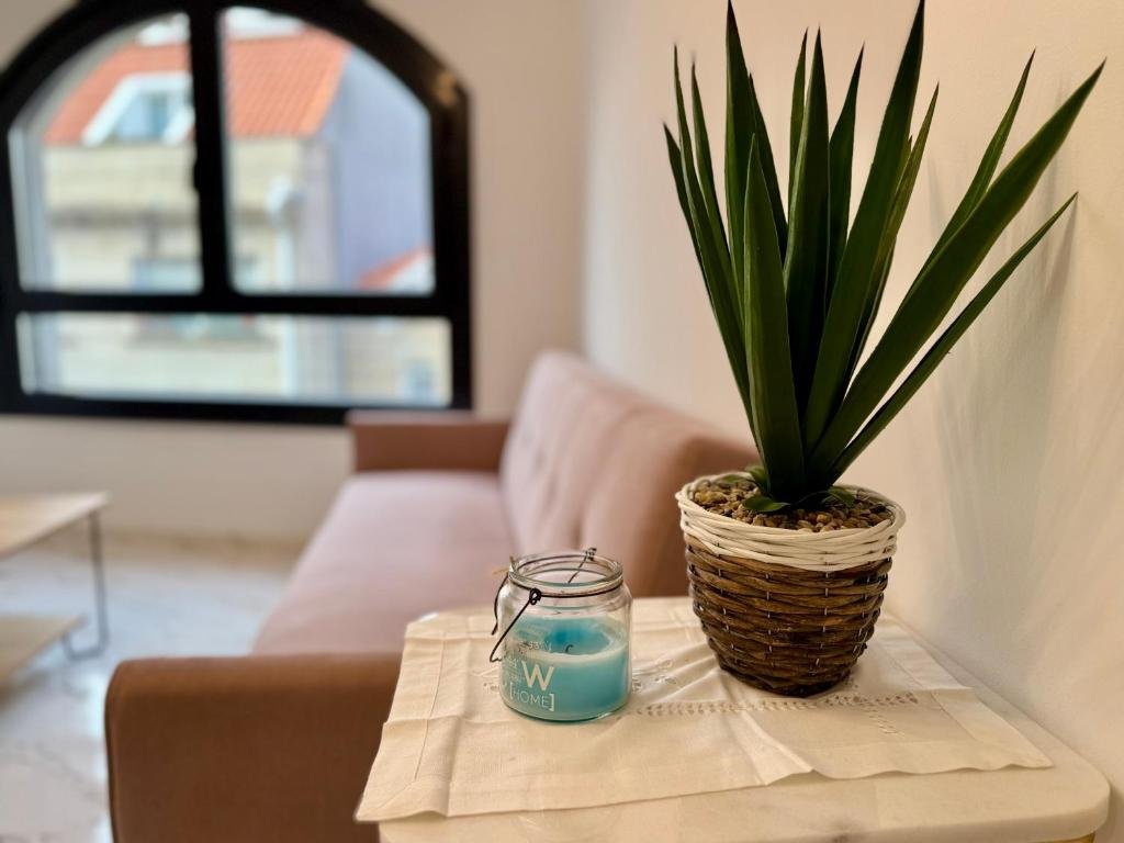 Stay in serviced apartments in Marin near Pontevedra, Vigo Airport and Port of Marin. Ideal corporate accommodation,rentals & extended stays.
