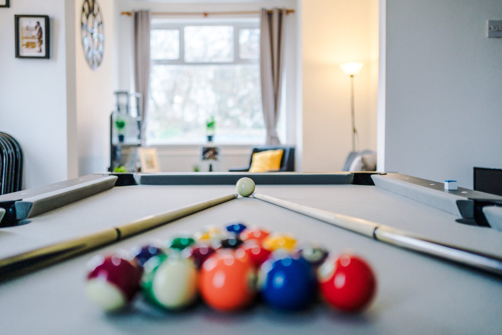 Salford Holiday Homes Manchester Near City Centre | Urban Stay Enjoy-a-spacious-holiday-home-in-Salford-near-Manchester.-Includes-WiFi,-parking,-and-quick-access-to-transport,-business-districts.-Book-Now