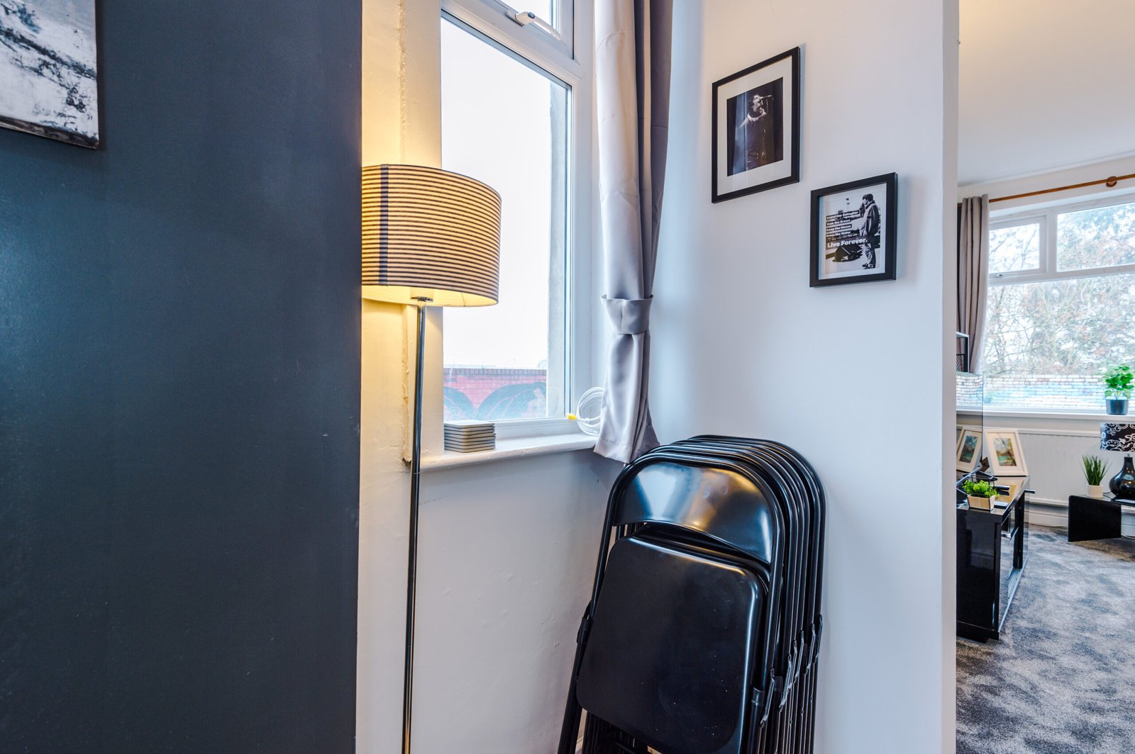Salford Holiday Homes Manchester Near City Centre | Urban Stay Enjoy-a-spacious-holiday-home-in-Salford-near-Manchester.-Includes-WiFi,-parking,-and-quick-access-to-transport,-business-districts.-Book-Now