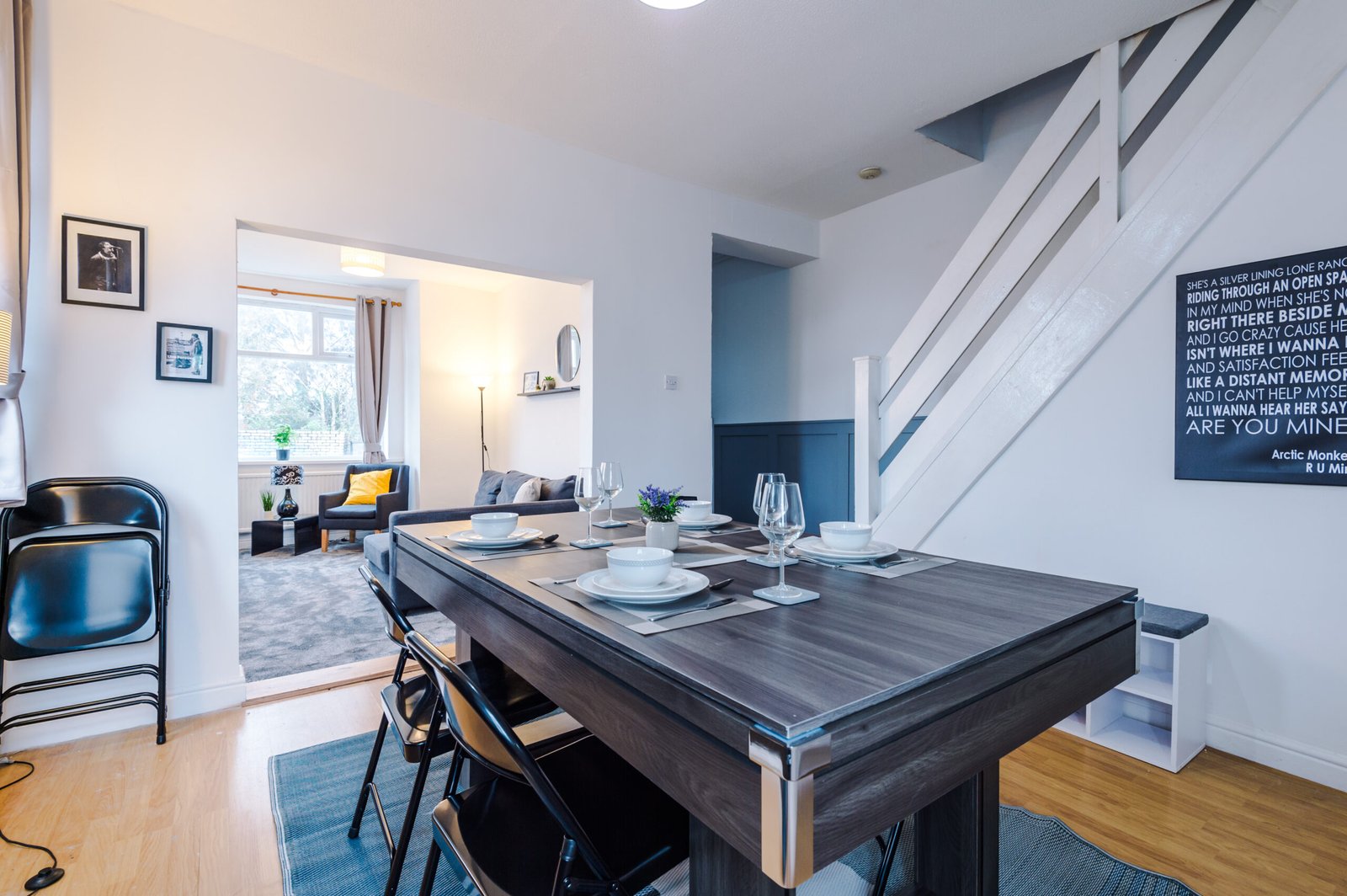 Salford Holiday Homes Manchester Near City Centre | Urban Stay Enjoy-a-spacious-holiday-home-in-Salford-near-Manchester.-Includes-WiFi,-parking,-and-quick-access-to-transport,-business-districts.-Book-Now