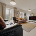 Book short let accommodation in Horley near Gatwick Airport. Our self-catering apartments in South London are fully furnished with all bills