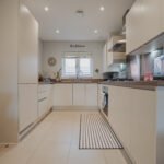 Book short let accommodation in Horley near Gatwick Airport. Our self-catering apartments in South London are fully furnished with all bills