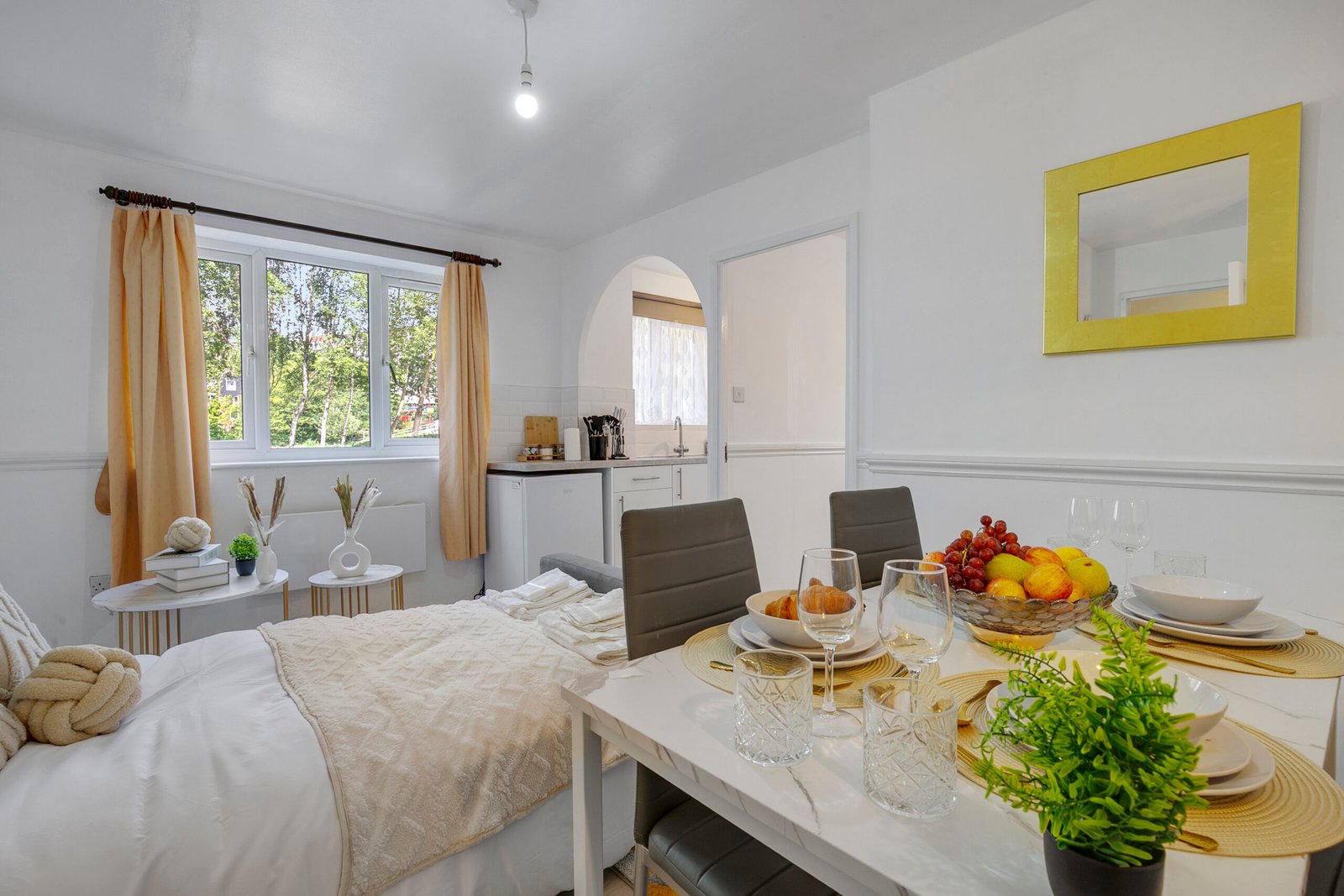 Short Lets North London – Accommodation at Tottenham Stadium Book-The-Best-Short-Lets-North-London-for-Corporate-Relocation-and-Leisure.-Our-cheap-fully-furnished-accommodation-is-near-Tottenham-Stadium.