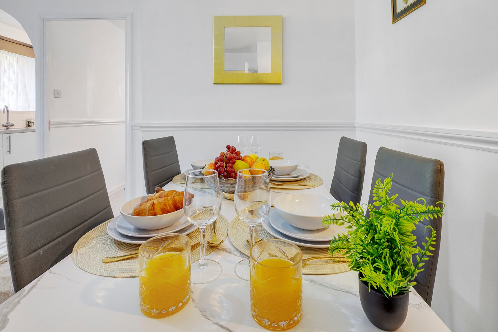 Short Lets North London – Accommodation at Tottenham Stadium Book-The-Best-Short-Lets-North-London-for-Corporate-Relocation-and-Leisure.-Our-cheap-fully-furnished-accommodation-is-near-Tottenham-Stadium.