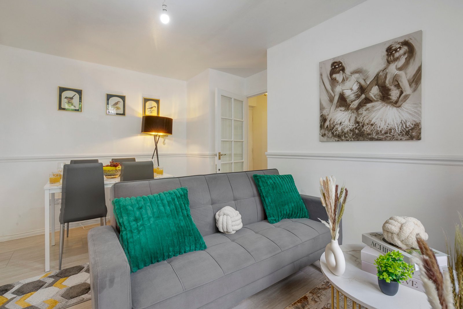 Short Lets North London – Accommodation at Tottenham Stadium Book-The-Best-Short-Lets-North-London-for-Corporate-Relocation-and-Leisure.-Our-cheap-fully-furnished-accommodation-is-near-Tottenham-Stadium.