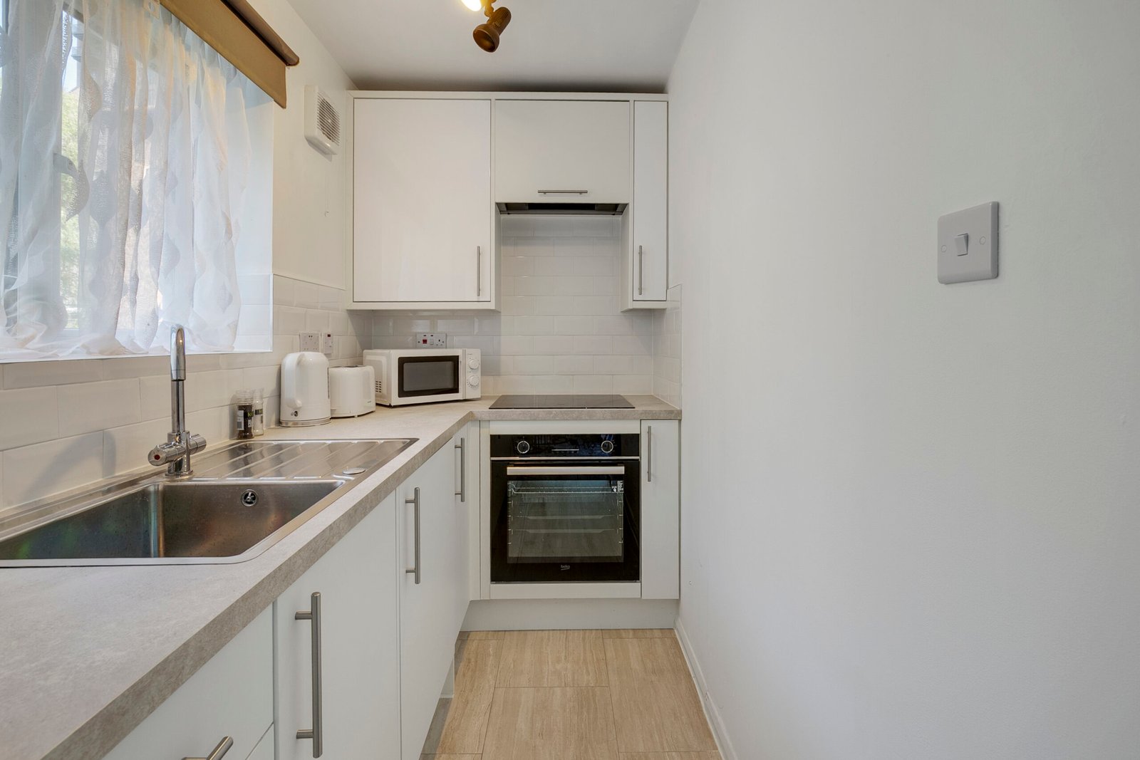 Short Lets North London – Accommodation at Tottenham Stadium Book-The-Best-Short-Lets-North-London-for-Corporate-Relocation-and-Leisure.-Our-cheap-fully-furnished-accommodation-is-near-Tottenham-Stadium.