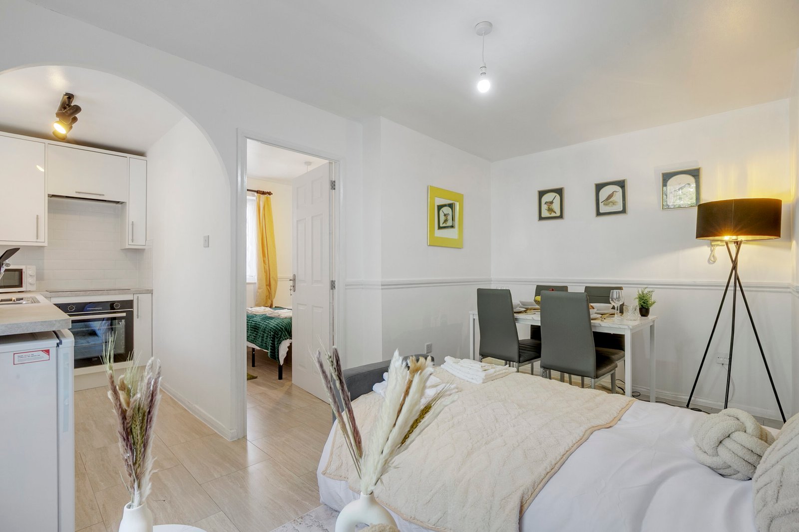 Short Lets North London – Accommodation at Tottenham Stadium Book-The-Best-Short-Lets-North-London-for-Corporate-Relocation-and-Leisure.-Our-cheap-fully-furnished-accommodation-is-near-Tottenham-Stadium.