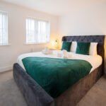 Relax in a peaceful Bedford home in Biddenham. Enjoy a private garden, driveway parking, and quick access to the M1 and town centre.