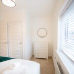 Short Let Apartments Bedford are a cheap hotel alternative for extended stays and corporate rentals. Book modern holiday home in Bedfordshire!