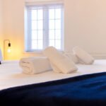 Short Let Apartments Bedford are a cheap hotel alternative for extended stays and corporate rentals. Book modern holiday home in Bedfordshire!