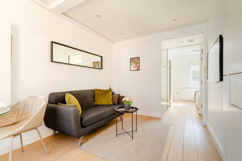 Lever Street Apartment