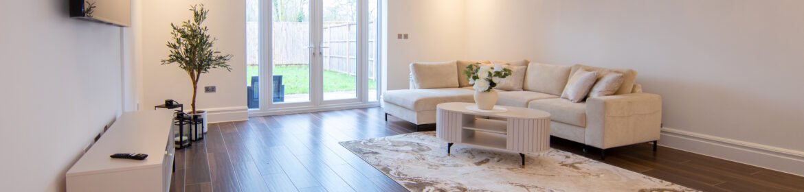 Stay at Windsor Holiday Homes near Windsor Castle. Spacious family accommodation with great transport links and nearby attractions.