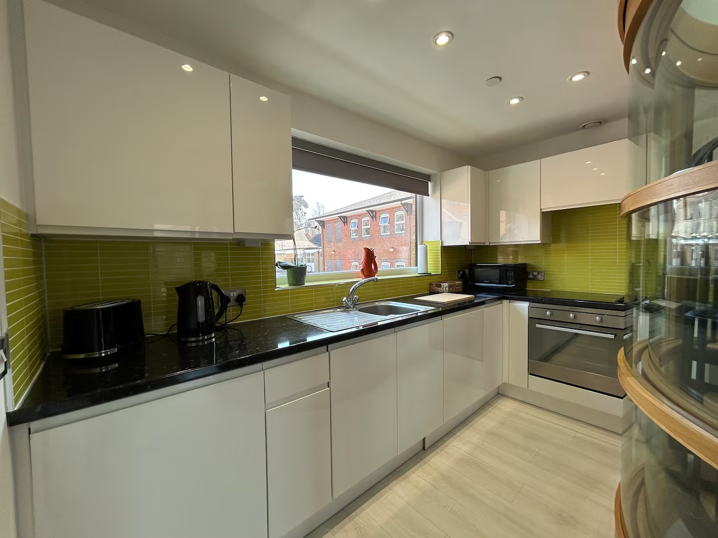 Short Let Accommodation Lincoln – Hotel Apartments East Midlands Short-Let-Accommodation-Lincoln-for-one-week,-one-month-or-more.-Our-holiday-apartments-and-corporate-lets-are-cheaper-than-hotels!-Book-now
