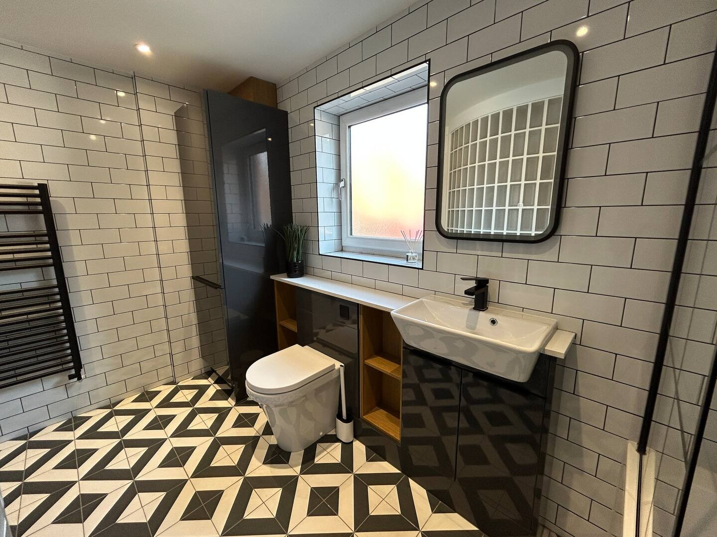 Short Let Accommodation Lincoln – Hotel Apartments East Midlands Short-Let-Accommodation-Lincoln-for-one-week,-one-month-or-more.-Our-holiday-apartments-and-corporate-lets-are-cheaper-than-hotels!-Book-now