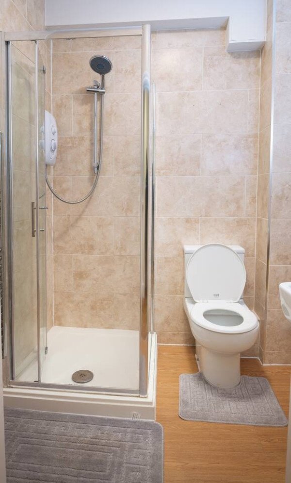 Holiday Homes Suffolk | Short Let Serviced Apartments Ipswich Book-holiday-homes-Suffolk-for-1-week,-1-month-or-more.-Northgate-Street-Serviced-Apartment-Ipswich-offers-cheap-hotel-alternatives