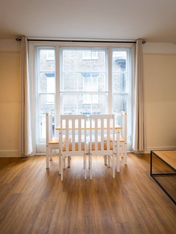 Holiday Homes Suffolk | Short Let Serviced Apartments Ipswich Book-holiday-homes-Suffolk-for-1-week,-1-month-or-more.-Northgate-Street-Serviced-Apartment-Ipswich-offers-cheap-hotel-alternatives