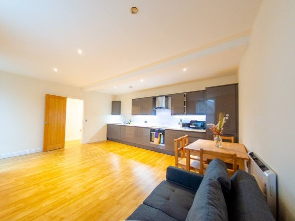 Holiday Apartments in Ipswich – Short Let Rentals Suffolk Stay-at-Holiday-Apartments-in-Ipswich-for-cheaper-than-hotels!-Our-self-catering-accommodation-in-Suffolk-is-available-for-1-week-or-1-month