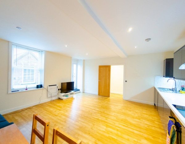 Holiday Apartments in Ipswich – Short Let Rentals Suffolk Stay-at-Holiday-Apartments-in-Ipswich-for-cheaper-than-hotels!-Our-self-catering-accommodation-in-Suffolk-is-available-for-1-week-or-1-month