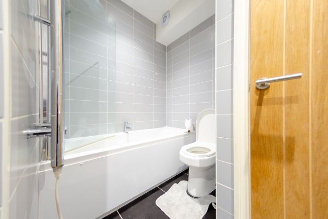 Holiday Apartments in Ipswich – Short Let Rentals Suffolk Stay-at-Holiday-Apartments-in-Ipswich-for-cheaper-than-hotels!-Our-self-catering-accommodation-in-Suffolk-is-available-for-1-week-or-1-month