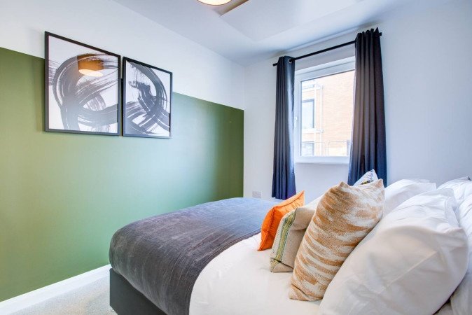Holiday Apartments Essex – Corporate Accommodation UK Book-Holiday-Apartments-Essex-for-family-and-business-stays.-Stylish-self-catering-accommodation-with-parking-&-excellent-transport-links.
