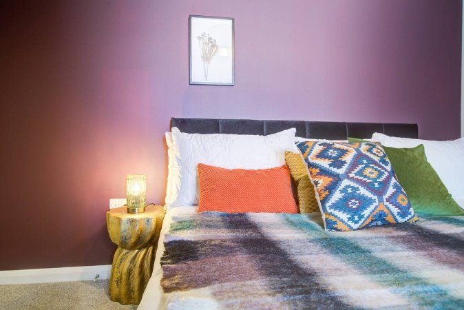Holiday Apartments Essex – Corporate Accommodation UK Book-Holiday-Apartments-Essex-for-family-and-business-stays.-Stylish-self-catering-accommodation-with-parking-&-excellent-transport-links.
