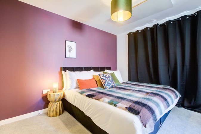 Holiday Apartments Essex – Corporate Accommodation UK Book-Holiday-Apartments-Essex-for-family-and-business-stays.-Stylish-self-catering-accommodation-with-parking-&-excellent-transport-links.