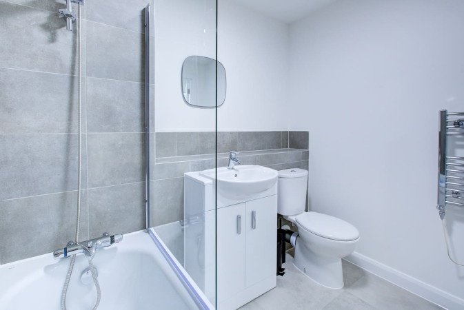 Holiday Apartments Essex – Corporate Accommodation UK Book-Holiday-Apartments-Essex-for-family-and-business-stays.-Stylish-self-catering-accommodation-with-parking-&-excellent-transport-links.