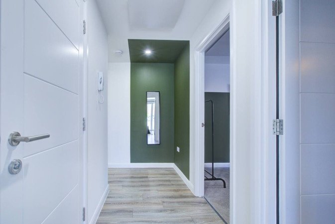 Holiday Apartments Essex – Corporate Accommodation UK Book-Holiday-Apartments-Essex-for-family-and-business-stays.-Stylish-self-catering-accommodation-with-parking-&-excellent-transport-links.