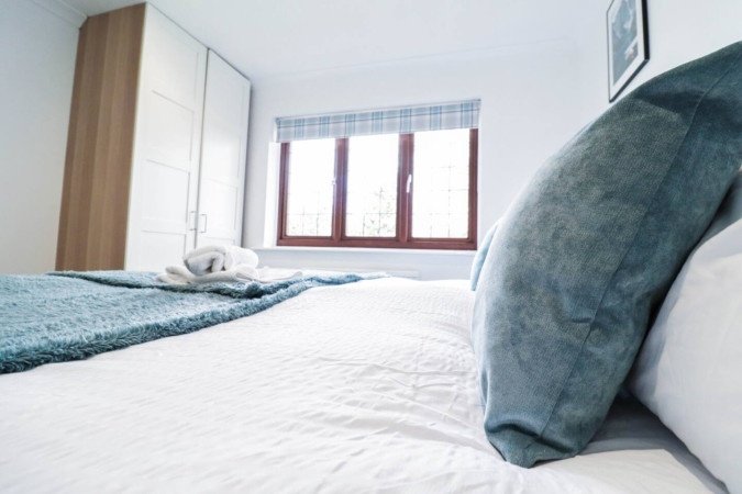 Bexleyheath Accommodation – Short Let Corporate Rentals London Book-Bexleyheath-Accommodation-in-South-London.-Our-short-let-rentals-offer-cheap-contractor-apartments-and-holiday-self-catering-stays