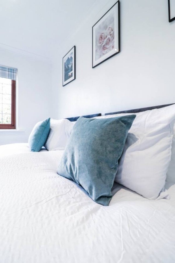 Bexleyheath Accommodation – Short Let Corporate Rentals London Book-Bexleyheath-Accommodation-in-South-London.-Our-short-let-rentals-offer-cheap-contractor-apartments-and-holiday-self-catering-stays