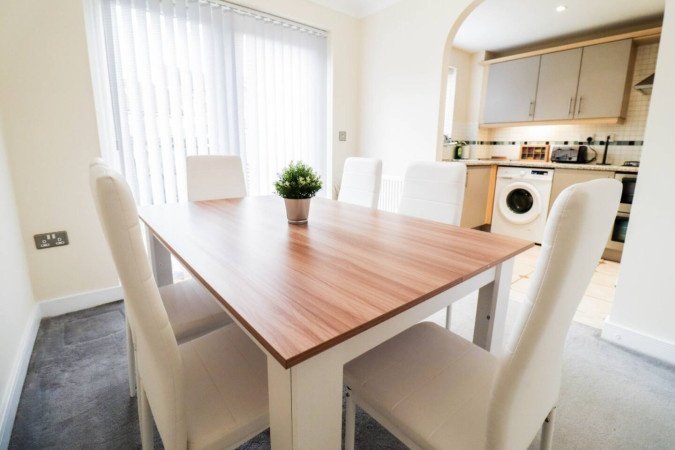Accommodation in Woolwich | Short Let Apartments East London Book-accommodation-in-Woolwich-with-free-parking,-WiFi,-and-Elizabeth-Line-access.-Stay-near-London,-Canary-Wharf,-and-Heathrow-Airport.