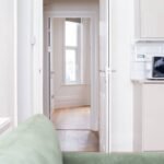 Stay at St Leonards on Sea Apartment near Hastings Beach. Modern stay with WiFi, parking, and easy access to transport links and attractions.