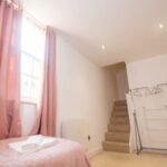 Stay at Ipswich City Centre Apartment. Modern apartment with WiFi, parking options, and easy access to transport links and local attractions.