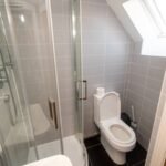 Stay at Ipswich City Centre Apartment. Modern apartment with WiFi, parking options, and easy access to transport links and local attractions.