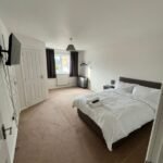 Stay at Self Catering Accommodation Colchester. Spacious home with parking, great transport links, and easily accessible local attractions.