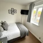 Stay at Self Catering Accommodation Colchester. Spacious home with parking, great transport links, and easily accessible local attractions.