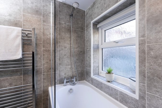 Holiday Accommodation Sunderland | Pet-Friendly Short Lets Book-Holiday-Accommodation-Sunderland-near-Sunderland-Royal-Hospital-and-the-University-of-Sunderland.-Ideal-for-family,-and-extended-stays.