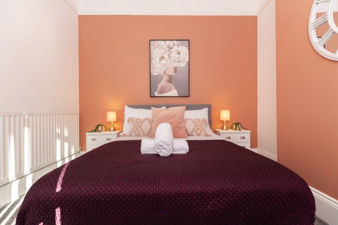 Holiday Accommodation Sunderland | Pet-Friendly Short Lets Book-Holiday-Accommodation-Sunderland-near-Sunderland-Royal-Hospital-and-the-University-of-Sunderland.-Ideal-for-family,-and-extended-stays.
