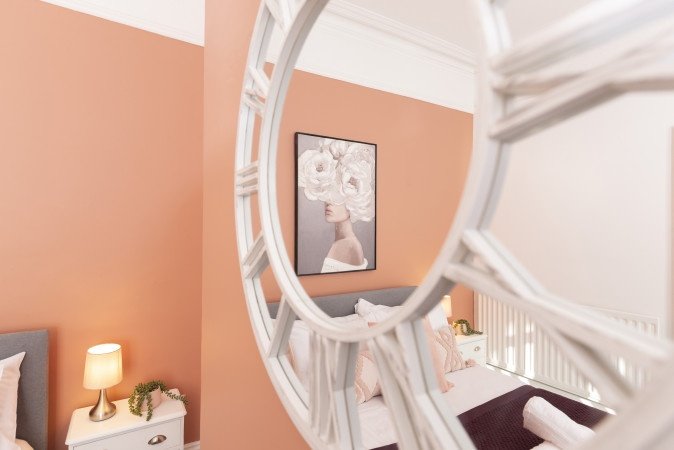 Holiday Accommodation Sunderland | Pet-Friendly Short Lets Book-Holiday-Accommodation-Sunderland-near-Sunderland-Royal-Hospital-and-the-University-of-Sunderland.-Ideal-for-family,-and-extended-stays.